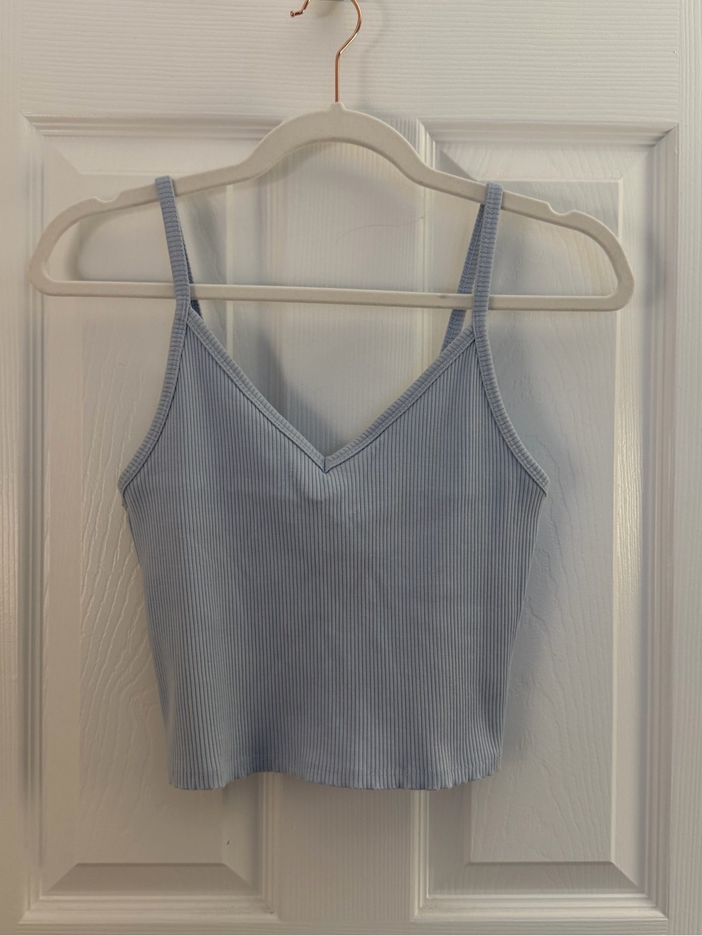 American Eagle Light Blue Ribbed V Neck Tank Top Medium